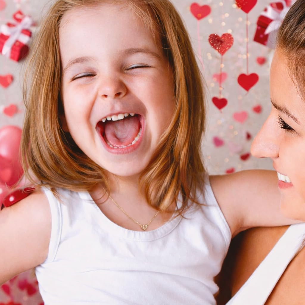 Heart Initial Necklaces for Women Girls - 14K Gold Filled Heart Pendant Letter Alphabet Necklace Tiny Initial Necklaces for Women Kids Child Heart Letter Initial Necklace Birthday Gifts for Girls